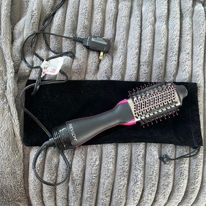 Revlon blow out styler